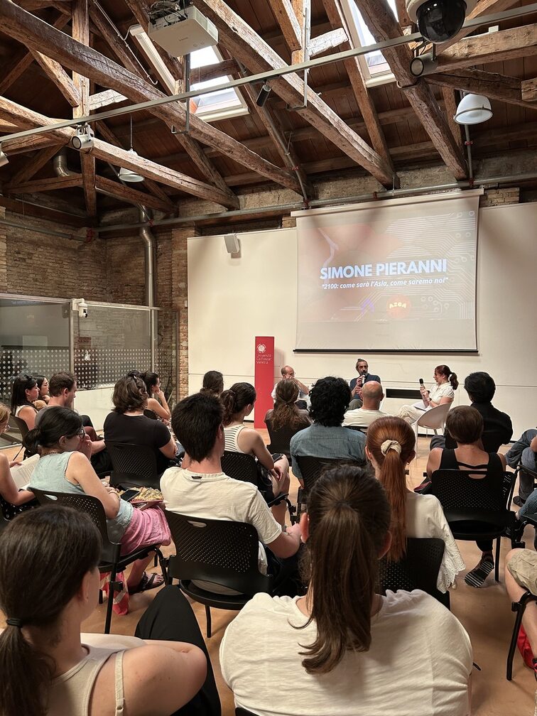 Intervento di Simone Pieranni